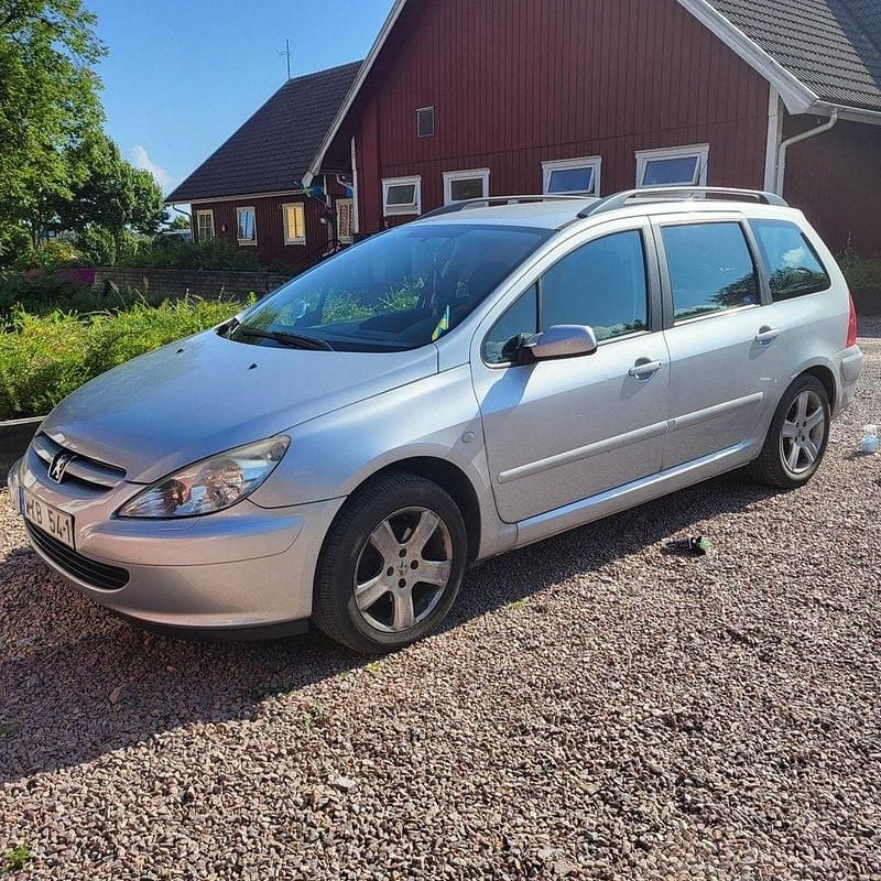 Grå Begagnad 2005 Peugeot 307 Kombi | 34 999 kr - Bild 1/4