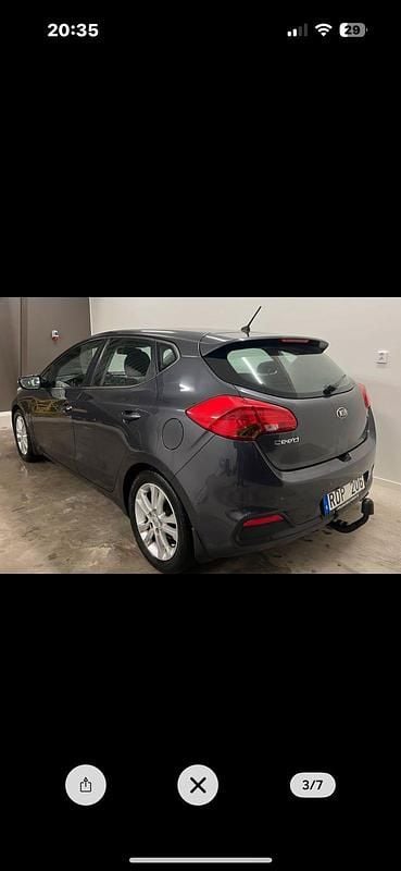 Begagnad Kia Ceed 128 HK (94 kW) 2013 Halvkombi