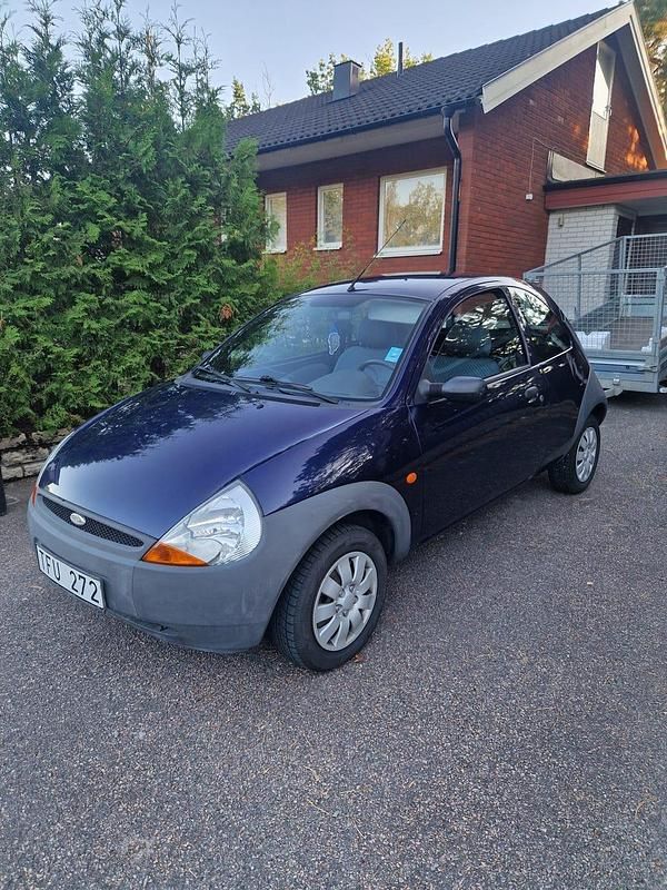 Begagnad 2002 Ford Ka Halvkombi | 14 500 kr - Bild 1/1