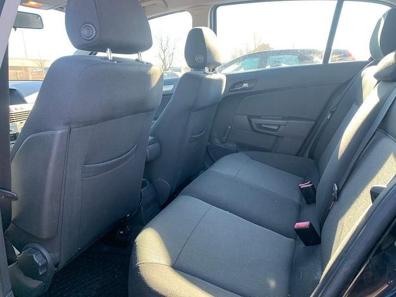 Begagnad Opel Astra 105 HK (77 kW) 2007