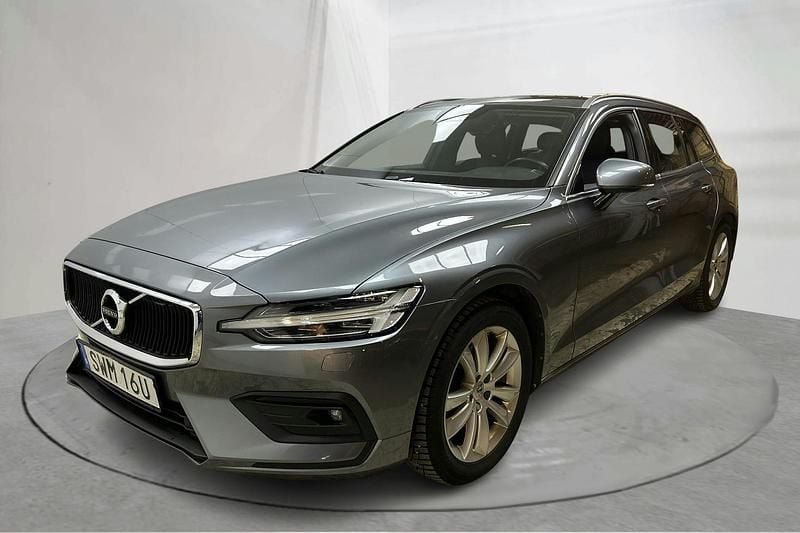 Begagnad Volvo V60 Momentum 150 HK (110 kW) 2019 Grå Kombi