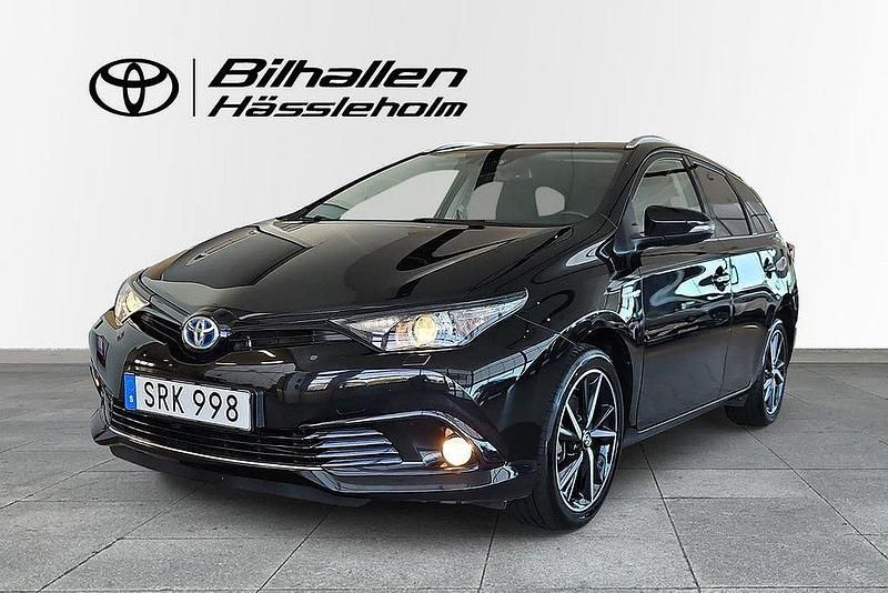 Svart Begagnad 2017 Toyota Auris Touring Sports Kombi | 179 900 kr (Lite dyr) - Bild 1/4