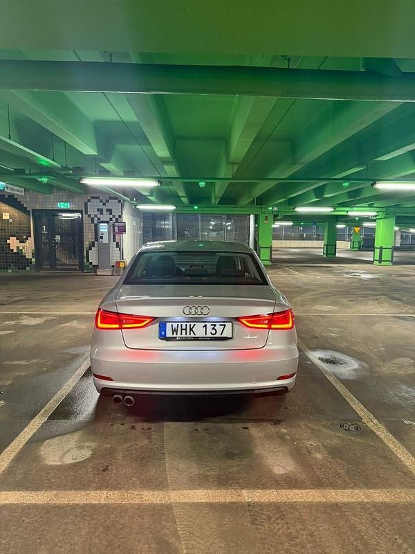 Begagnad Audi A3 125 HK (91 kW) 2015 Sedan