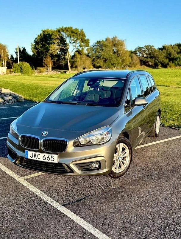 Begagnad 2016 BMW 218 Gran Tourer Minibuss | 126 000 kr (Marknadspris) - Bild 1/4