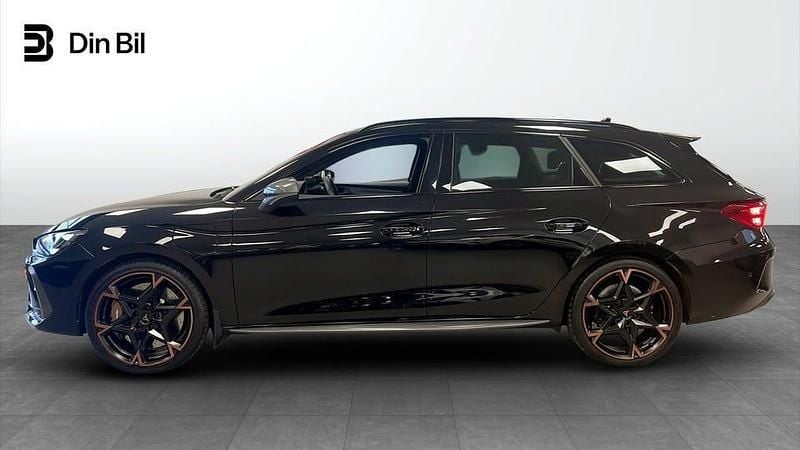 Begagnad Cupra Leon VZ 177 HK (130 kW) 2025 Midnight black metallic Kombi