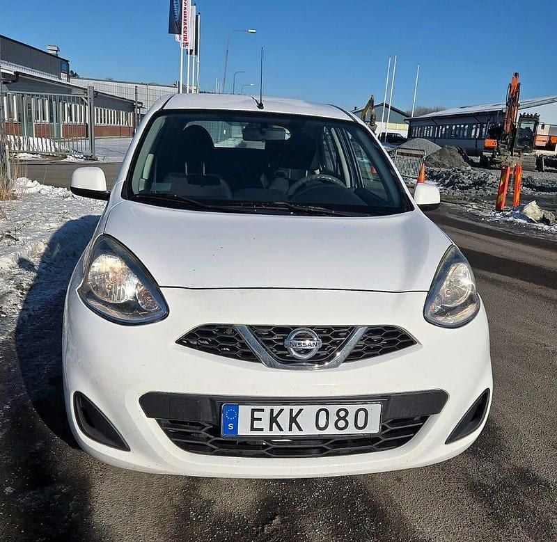 Begagnad Nissan Micra 80 HK (58 kW) 2014 Vit Halvkombi
