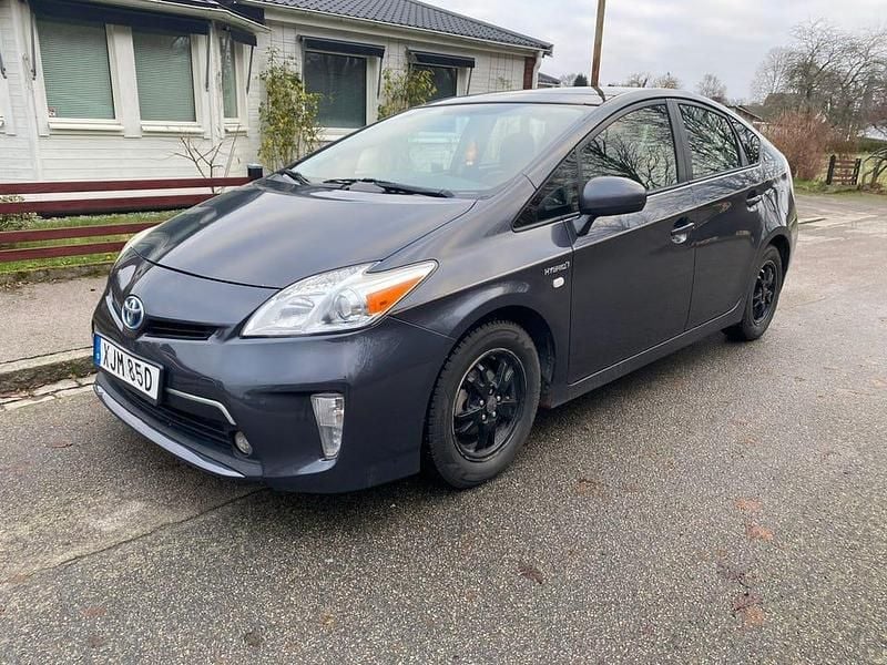 Begagnad 2014 Toyota Prius Halvkombi | 100 000 kr (Bra pris) - Bild 1/4