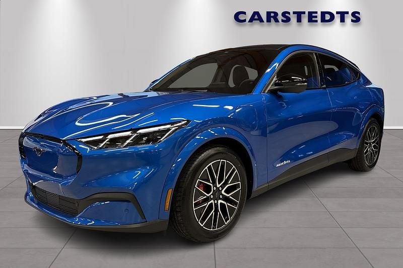 Blå Ny 2025 Ford Mustang Mach-E Premium SUV | 764 900 kr - Bild 1/4