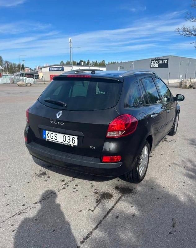 Begagnad Renault Clio IV 101 HK (74 kW) 2012 Kombi