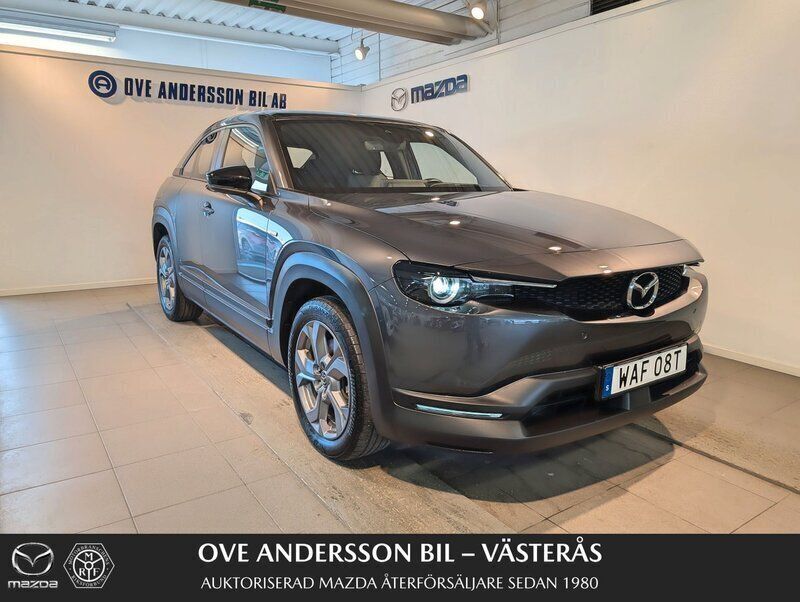 Grå Begagnad 2022 Mazda MX30 Exclusive-Line SUV | 199 900 kr (Marknadspris) - Bild 1/3