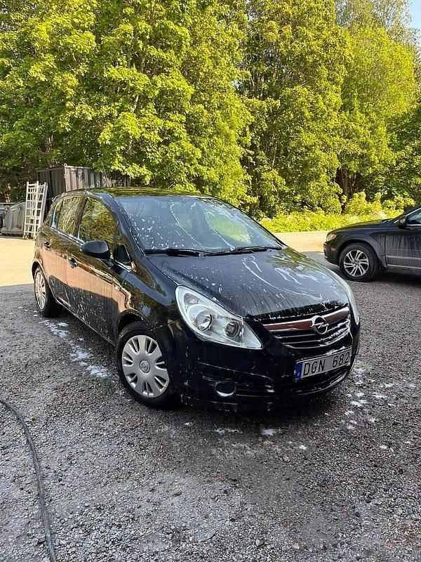 Begagnad 2009 Opel Corsa Halvkombi | 22 000 kr (Bra pris) - Bild 1/3