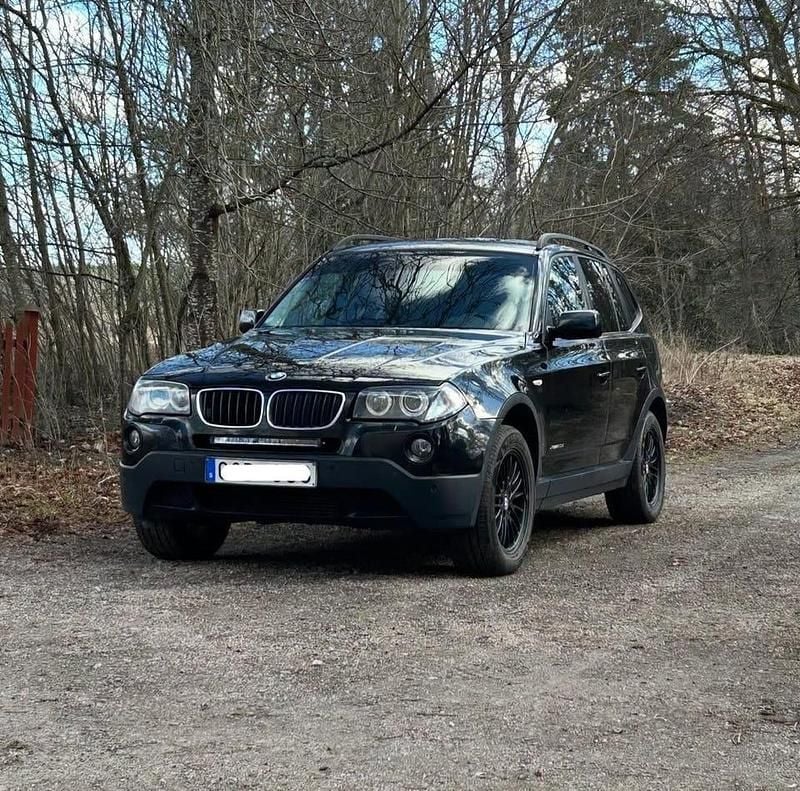 Begagnad 2009 BMW X3 SUV | 68 000 kr (Lite dyr) - Bild 1/4