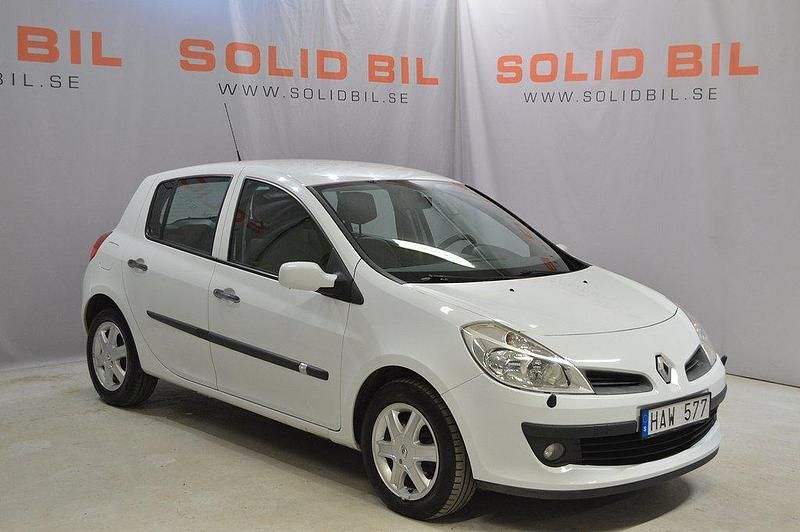 Vit Begagnad 2008 Renault Clio R.S. Halvkombi | 49 900 kr (Marknadspris) - Bild 1/4