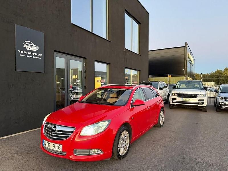 Röd Begagnad 2013 Opel Insignia Cosmo Kombi | 80 000 kr (Marknadspris) - Bild 1/4