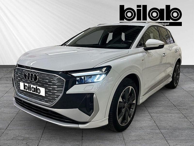 Glaciärvit metallic Begagnad 2023 Audi Q4 e-tron S-Line SUV | 459 000 kr (Lite dyr) - Bild 1/4