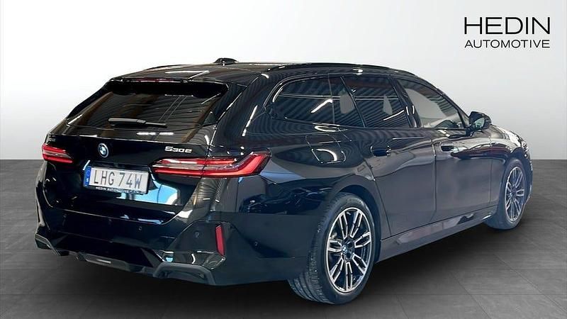 Begagnad BMW 530 M Sport 190 HK (139 kW) 2025 Svart