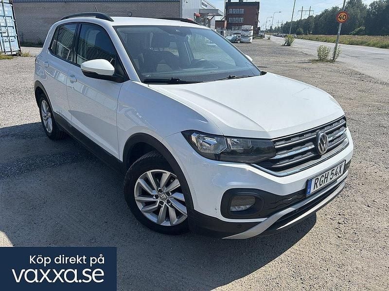Vit Begagnad 2019 VW T-Cross SUV | 130 120 kr (Marknadspris) - Bild 1/4