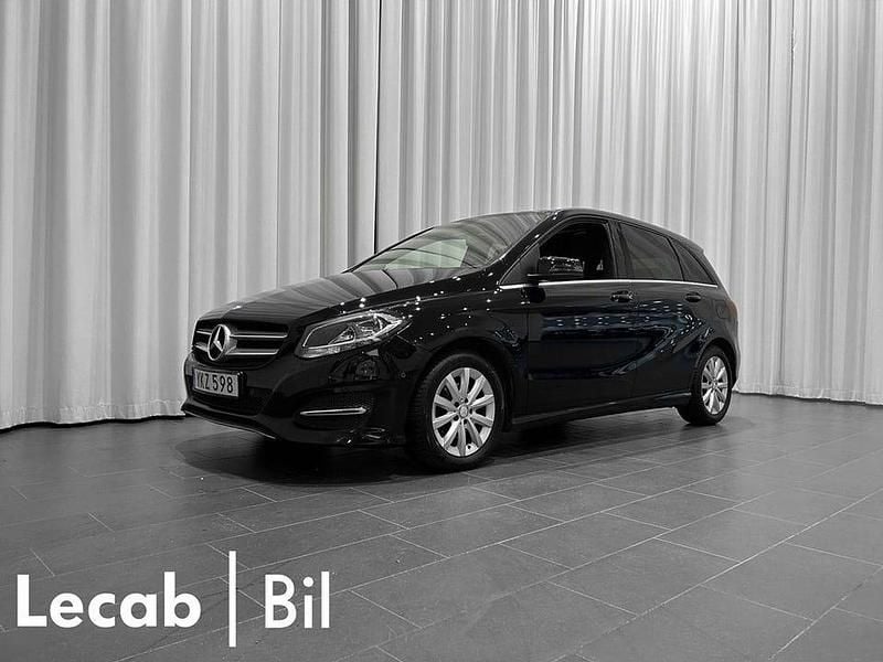 Svart Begagnad 2018 Mercedes B180 Minibuss | 164 500 kr (Bra pris) - Bild 1/4
