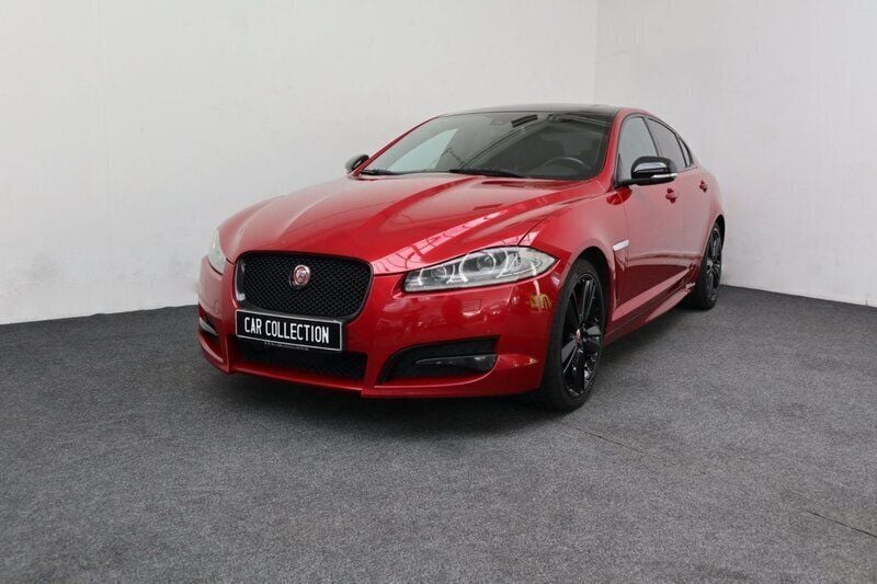 Röd Begagnad 2013 Jaguar XF Sedan | 189 900 kr - Bild 1/4