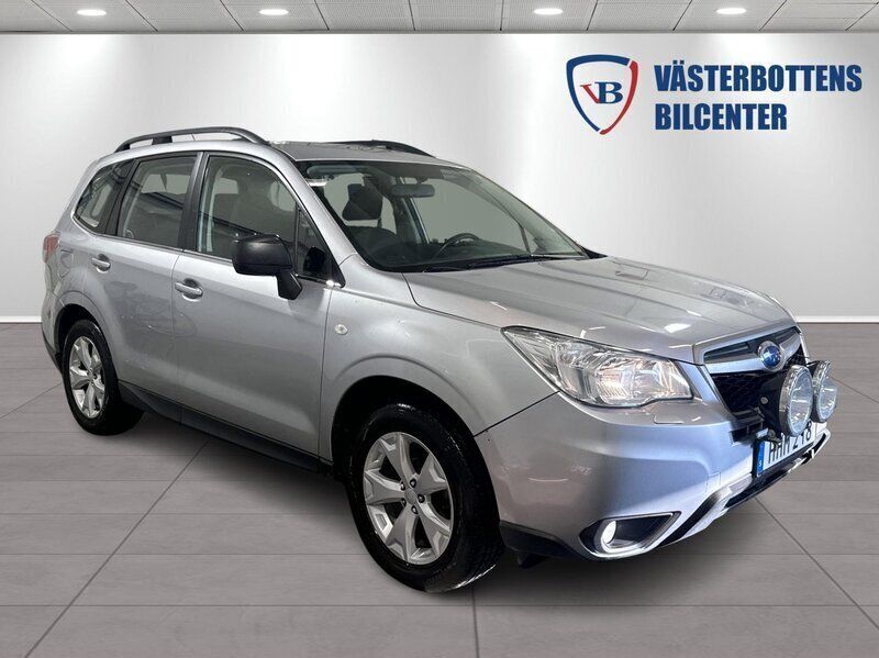 Silver Begagnad 2014 Subaru Forester SUV | 84 900 kr (Lite dyr) - Bild 1/4