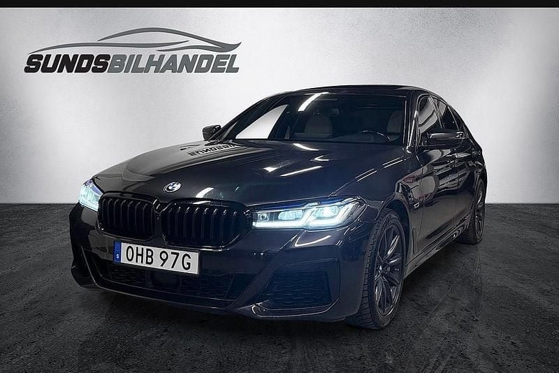 Begagnad BMW 545e M Sport 286 HK (210 kW) 2022 Grå Sedan