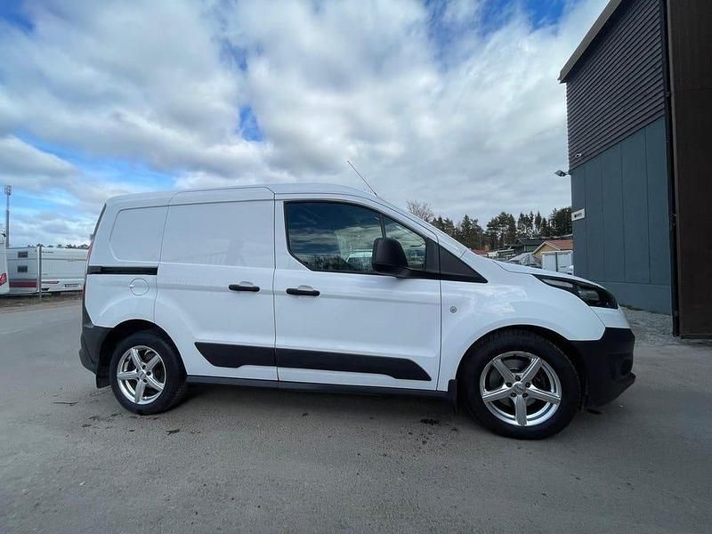 Begagnad Ford Transit Connect 75 HK (55 kW) 2014 Minibuss