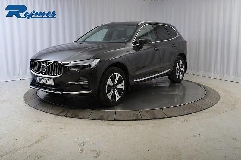 Begagnad Volvo XC60 Plus 455 HK (334 kW) 2022 Grå SUV