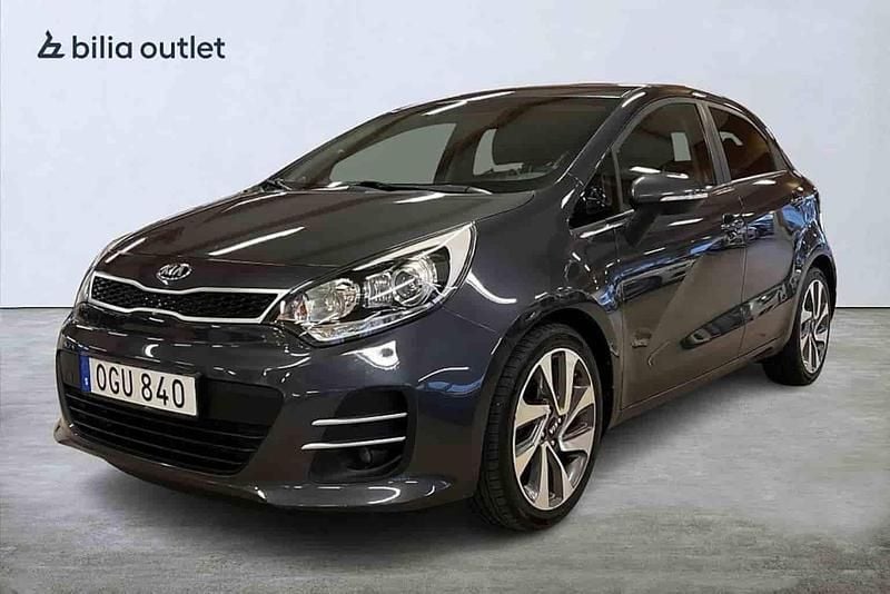 Grå Begagnad 2016 Kia Rio Halvkombi | 99 900 kr (Marknadspris) - Bild 1/1