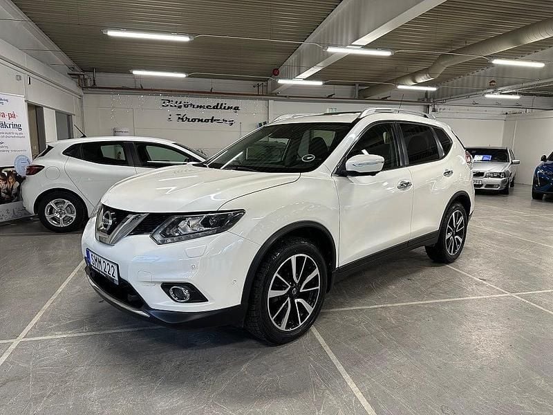 Vit Begagnad 2016 Nissan X-Trail 360º SUV | 159 900 kr (Bra pris) - Bild 1/4