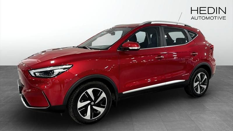 Röd Begagnad 2022 MG ZS Comfort SUV | 244 900 kr (Marknadspris) - Bild 1/4