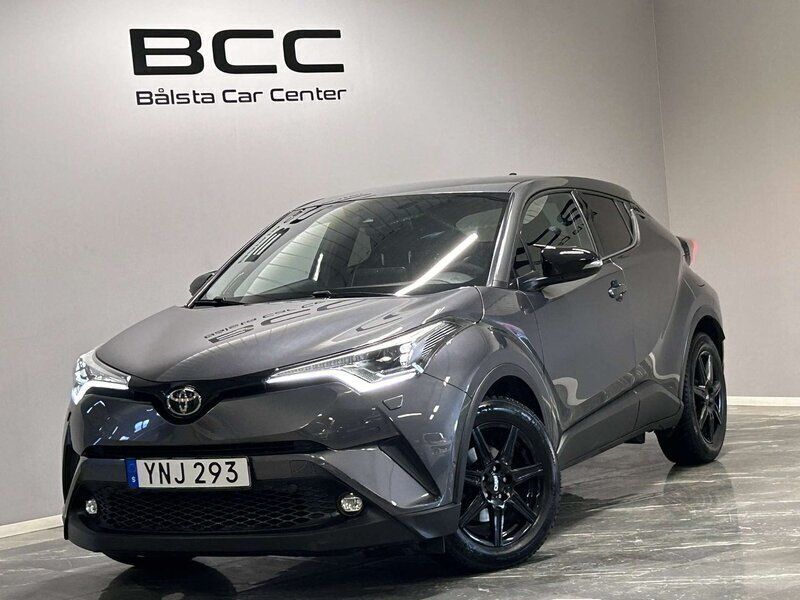 Mörkgrå Begagnad 2017 Toyota C-HR Multidrive S SUV | 179 900 kr (Marknadspris) - Bild 1/3