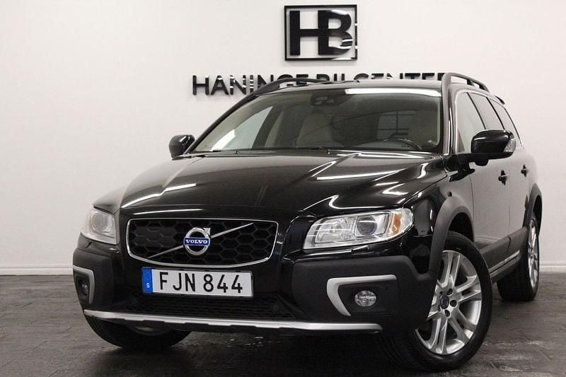 Svart Begagnad 2016 Volvo XC70 Inscription SUV | 179 900 kr (Marknadspris) - Bild 1/4
