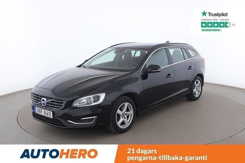 Svart Begagnad 2016 Volvo V60 Momentum Kombi | 156 000 kr (Lite dyr) - Bild 1/4