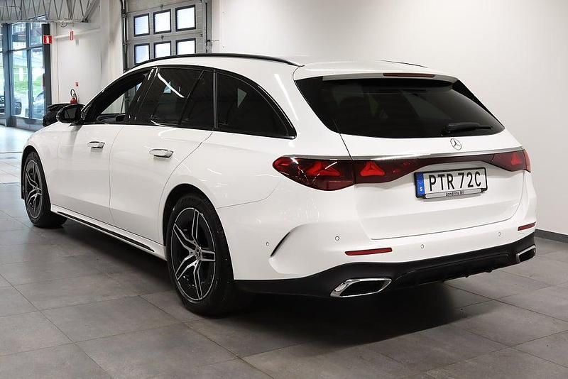 Begagnad Mercedes E220 AMG 197 HK (144 kW) 2025 Vit Kombi