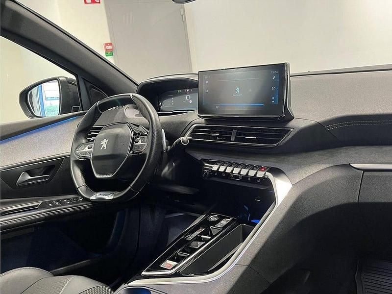 Begagnad Peugeot 5008 GTi 131 HK (96 kW) 2023 Svart SUV