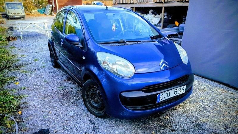 Blå Begagnad 2008 Citroën C1 Halvkombi | 19 500 kr (Marknadspris) - Bild 1/4
