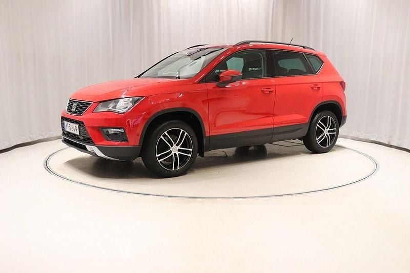 Röd Begagnad 2016 Seat Ateca Style SUV | 129 900 kr (Marknadspris) - Bild 1/4