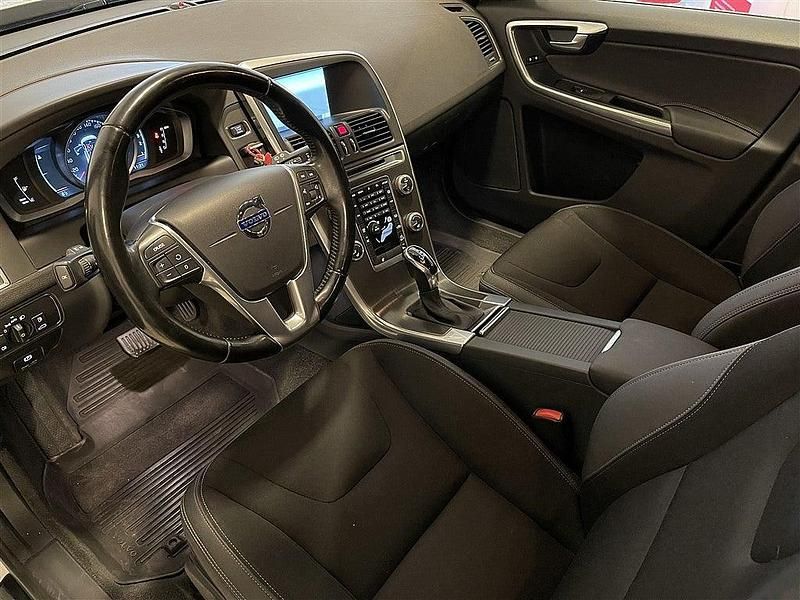 Begagnad Volvo XC60 215 HK (158 kW) 2014 Vit SUV