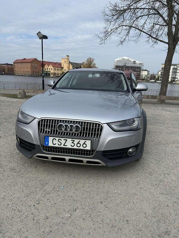 Silver Begagnad 2015 Audi A4 Allroad Kombi | 125 000 kr (Marknadspris) - Bild 1/4