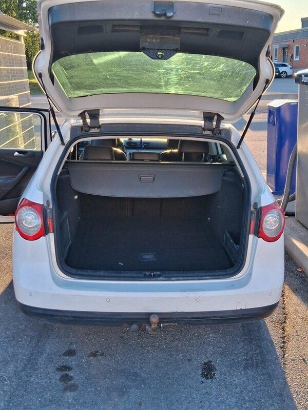 Begagnad 2010 VW Passat Kombi | 49 900 kr - Bild 1/4