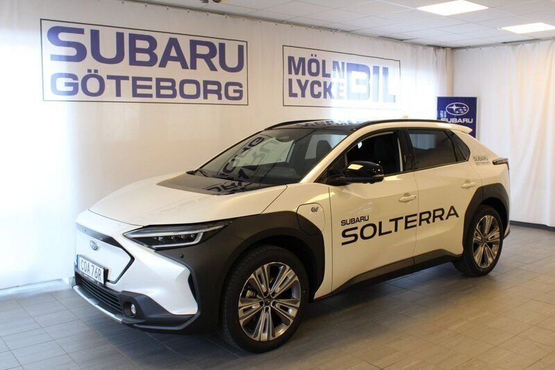 Vit Begagnad 2023 Subaru Solterra SUV | 459 900 kr (Superpris) - Bild 1/4