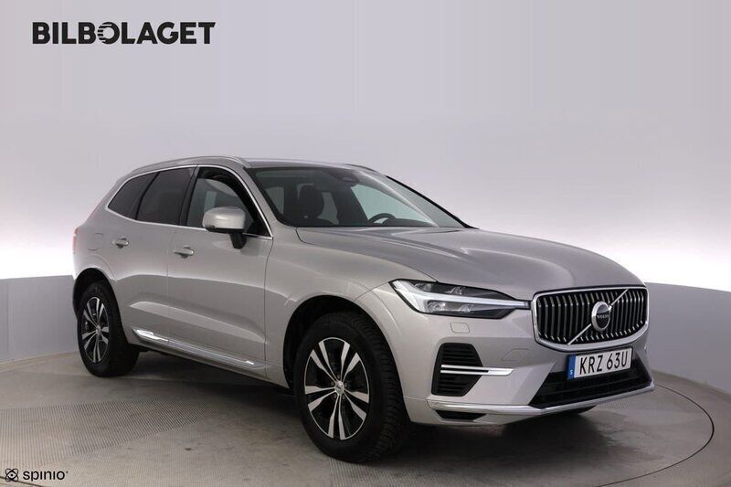 Silver Begagnad 2023 Volvo XC60 Core SUV | 489 800 kr (Bra pris) - Bild 1/4