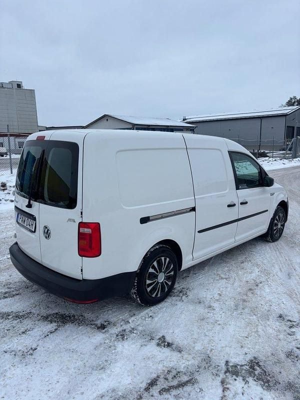 Begagnad VW Caddy Maxi 83 kW (113 HK) 2021 Vit Minibuss