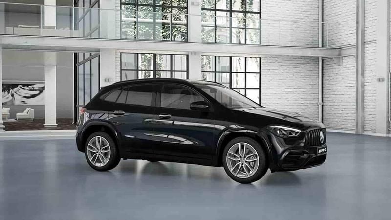 Svart Ny 2026 Mercedes GLA35 AMG AMG SUV | 742 200 kr - Bild 1/1