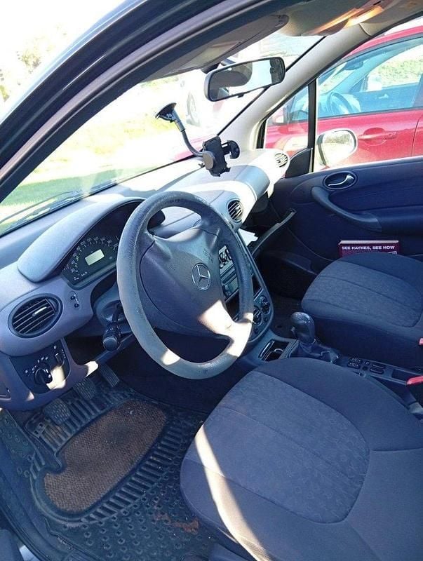 Svart Begagnad 2004 Mercedes A140 Halvkombi | 2 400 kr - Bild 1/4