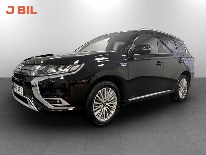 Svart Begagnad 2019 Mitsubishi Outlander P-HEV SUV | 269 900 kr (Marknadspris) - Bild 1/4