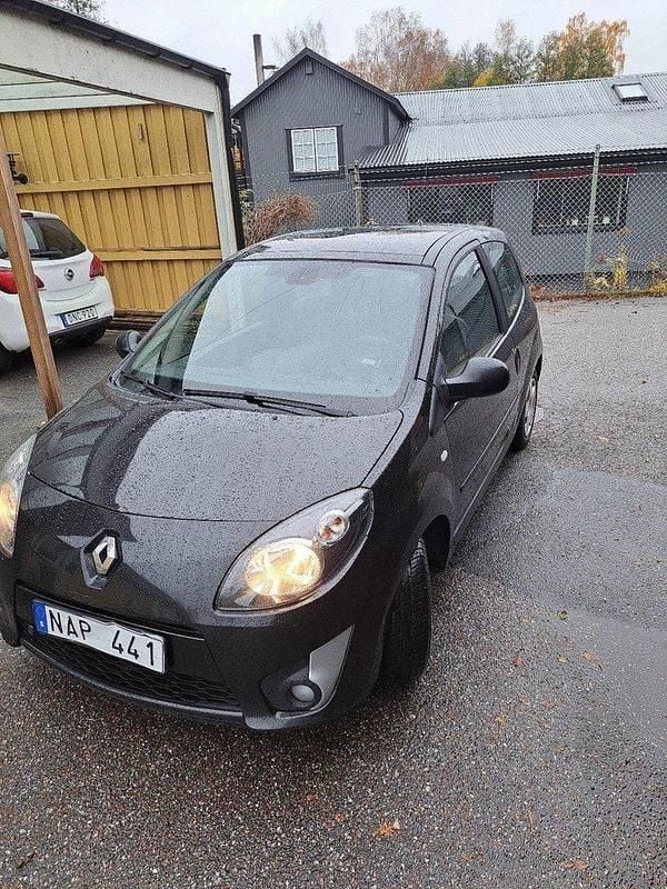 Begagnad Renault Twingo 76 HK (55 kW) 2009 Svart Halvkombi
