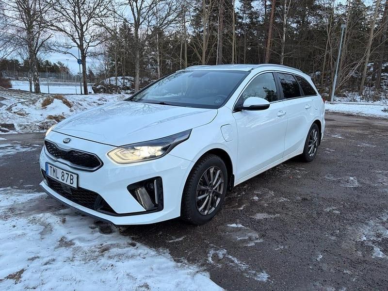 Begagnad 2021 Kia Ceed Sportswagon Kombi | 195 000 kr (Superpris) - Bild 1/4
