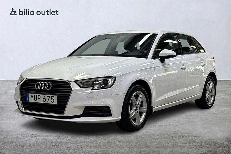 Vit Begagnad 2018 Audi A3 Sportback Proline Halvkombi | 184 900 kr (Marknadspris) - Bild 1/3