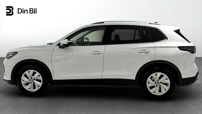 Begagnad VW Tiguan Life 150 HK (110 kW) 2024 Vit SUV
